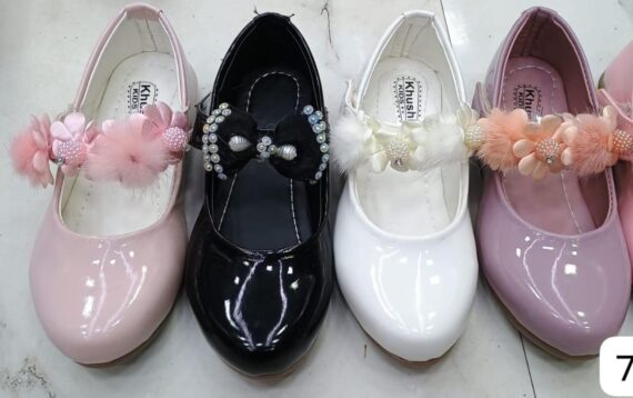 Girls leather loafer
