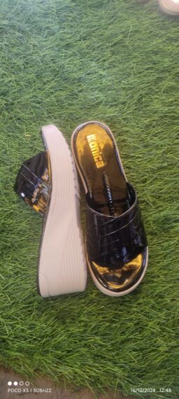 Ladies black footwear
