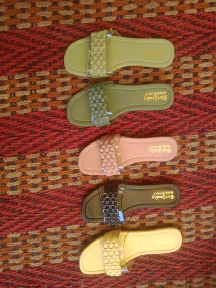 Glittery 👡 sandals