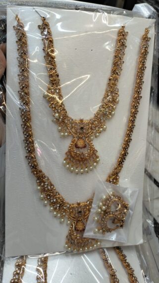 Traditional necklace