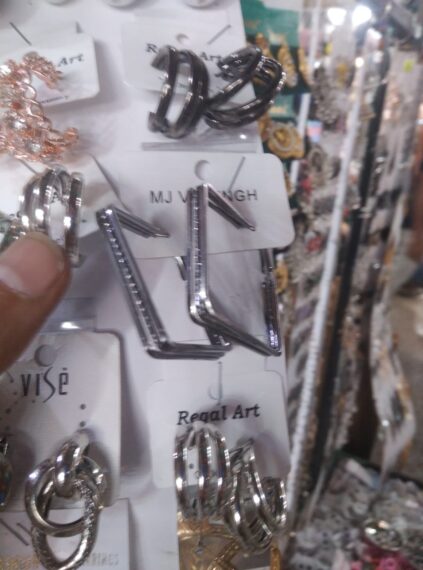 Regular earings