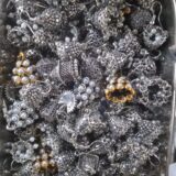 Causal earings