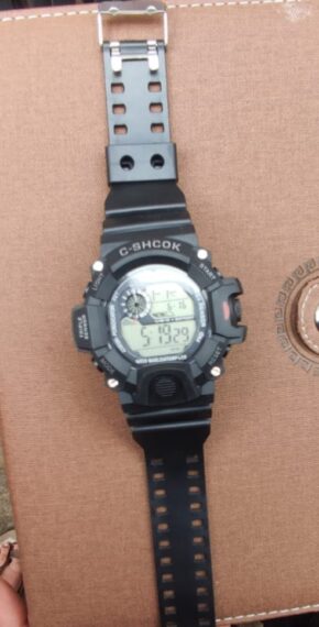 G shock digital watch