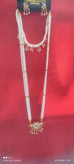 Traditional necklace