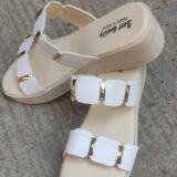 Casual sandal.