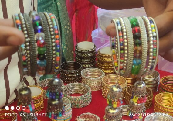 Casual bangles