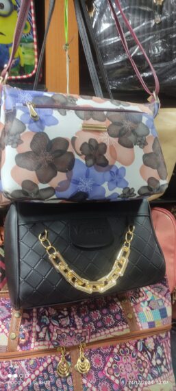 Hand bag