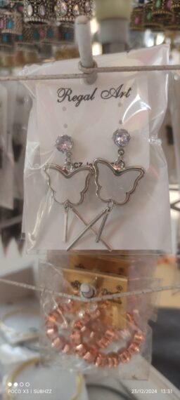 butterfly earing