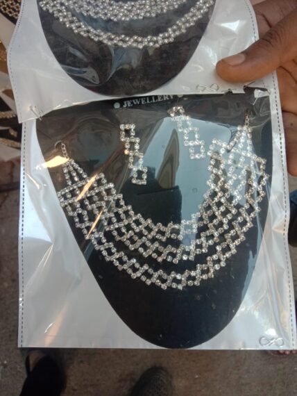 daimond necklace
