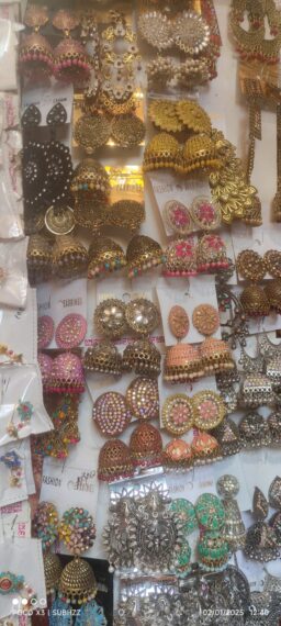 Earing and zhumkas