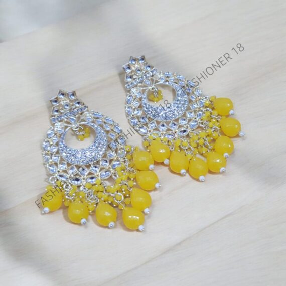 Causal earrings
