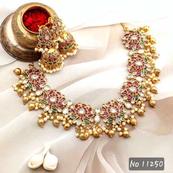 Necklace set unique