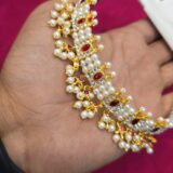 Necklace golden
