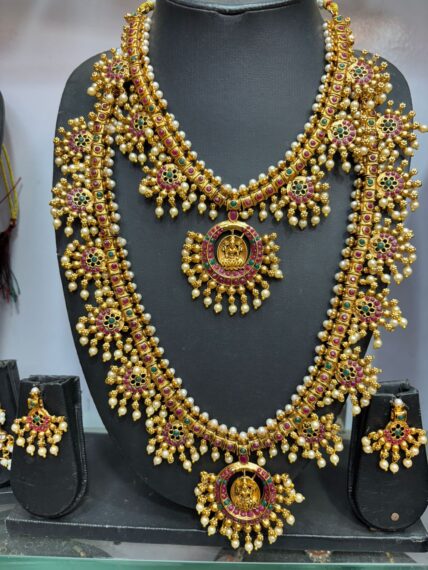 Necklace set