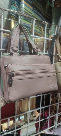 Hand bag