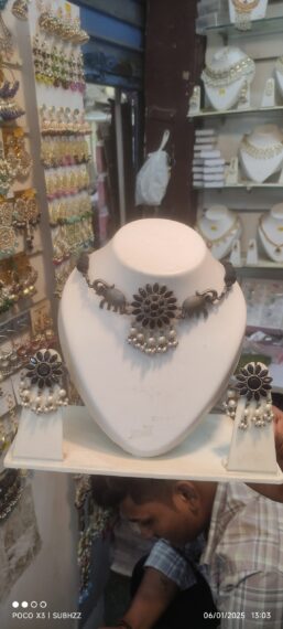 Traditional necklace