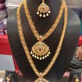 Necklace set