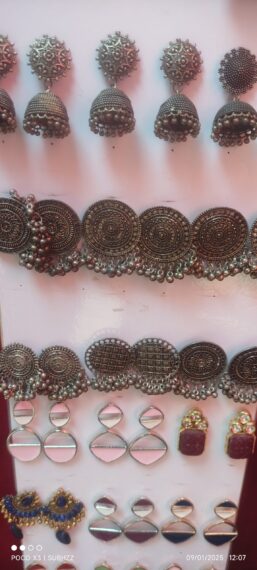 Traditional earrings