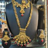 earing and necklace set