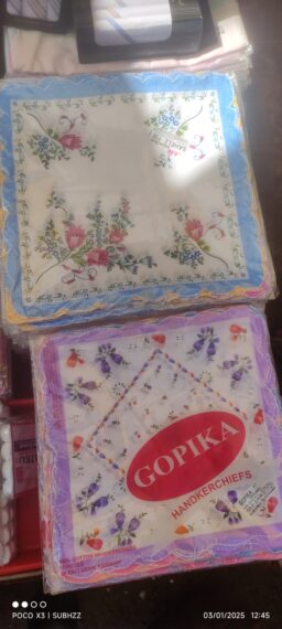 handekerchief set